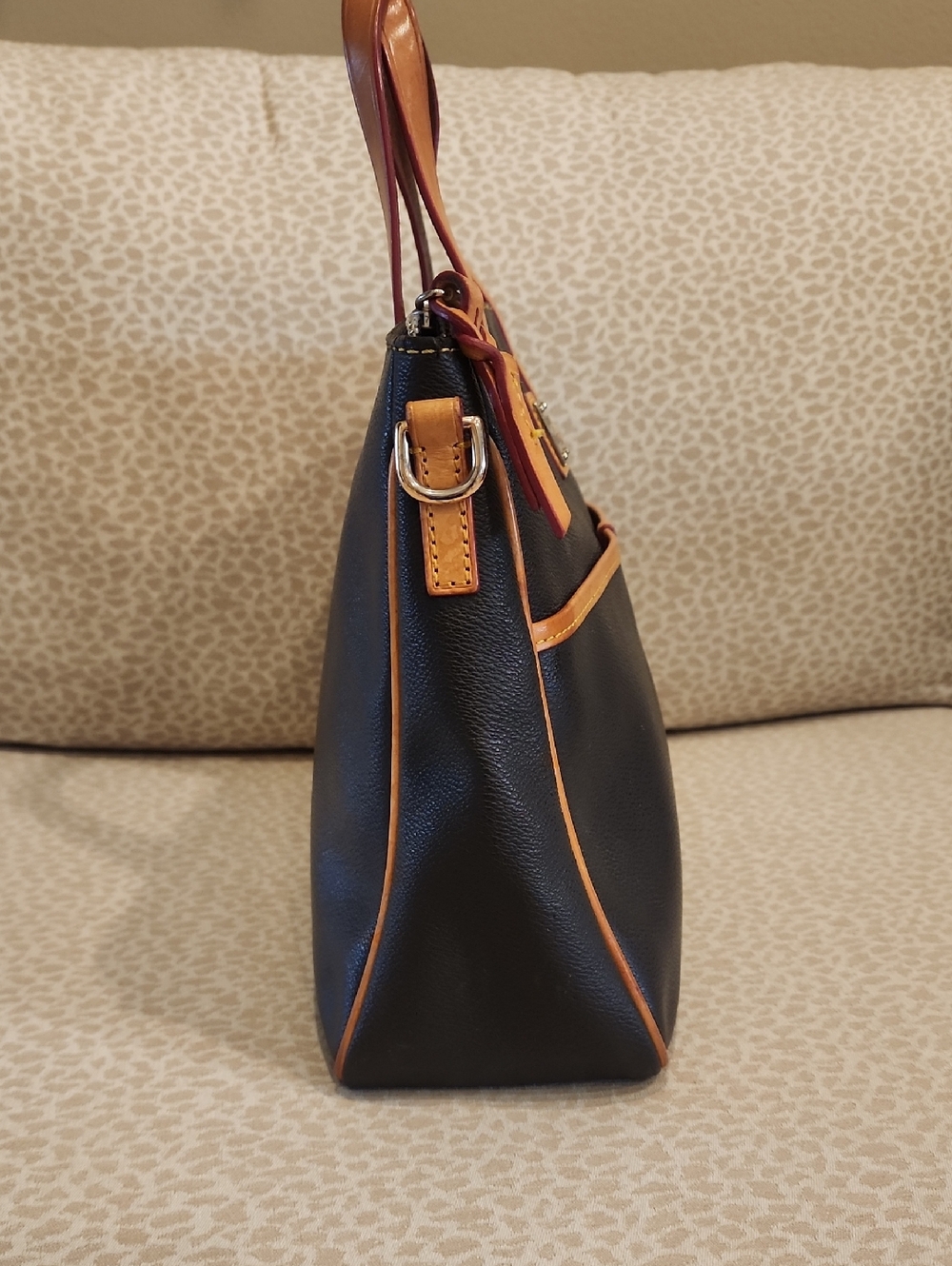 Dooney & Bourke Large Daniel Leather Satchel Dark Brown and Tan Trim - Picture 5 of 9